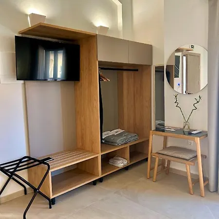 La Luxury Ξενοδοχείο με διαμερίσματα 3*