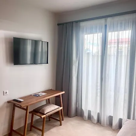 La Luxury 3*