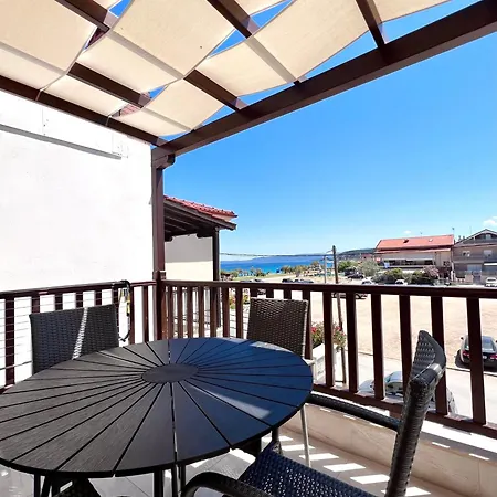 Aparthotel La Luxury 3*