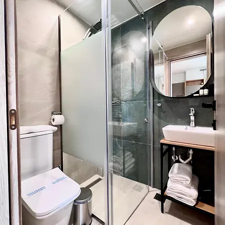 La Luxury 3*