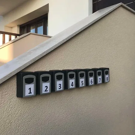 La Luxury Апарт-отель