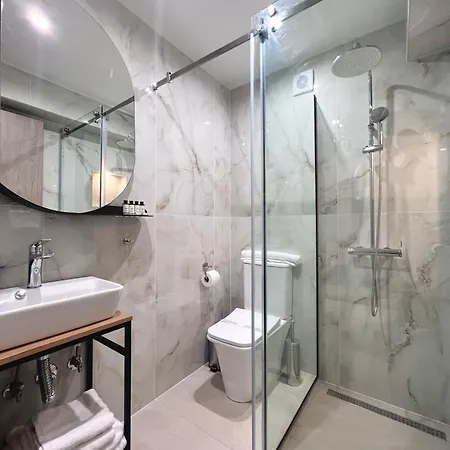 La Luxury Ξενοδοχείο με διαμερίσματα 3*