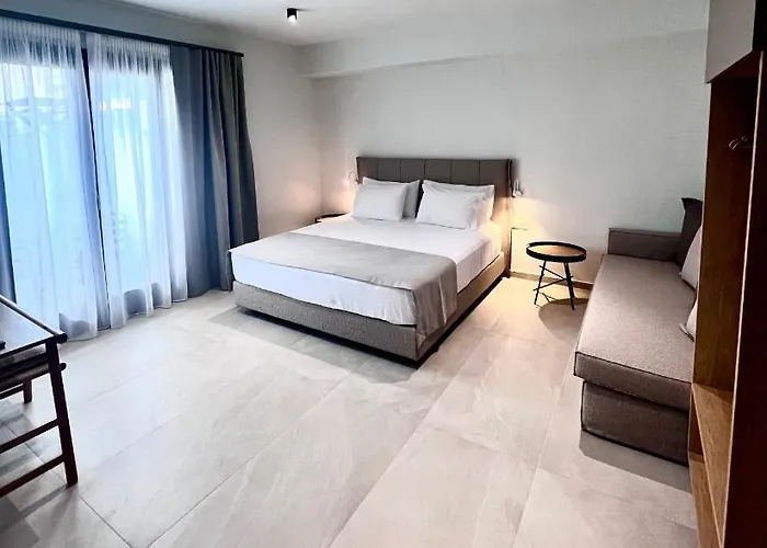 La Luxury 3*